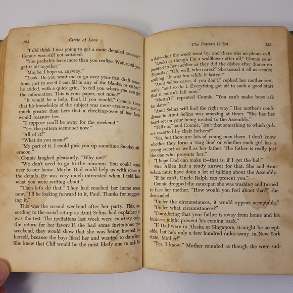 Circle Of Love By Jan Nickerson Hardback 1962 Acceptable Condition - Picture 11 of 13